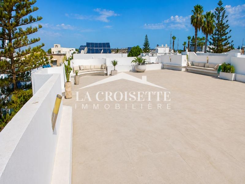 Etage de villa S+3 meublé à La Marsa